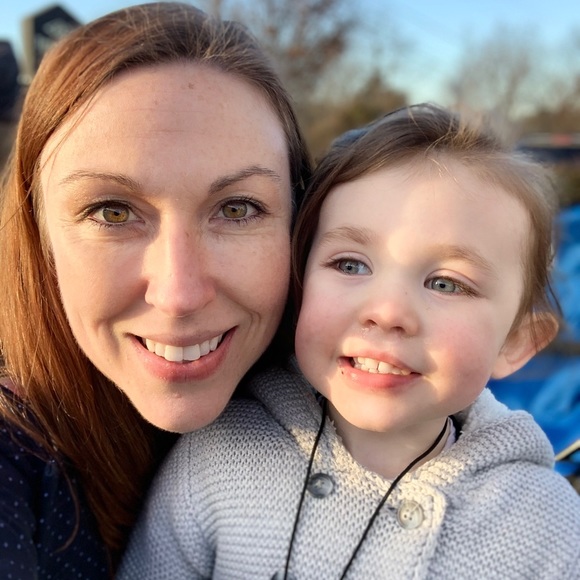 Meet your Posher, Lisa - Picture 5 of 5